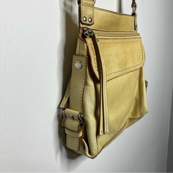Fossil vintage yellow leather crossbody bag - Picture 3 of 8